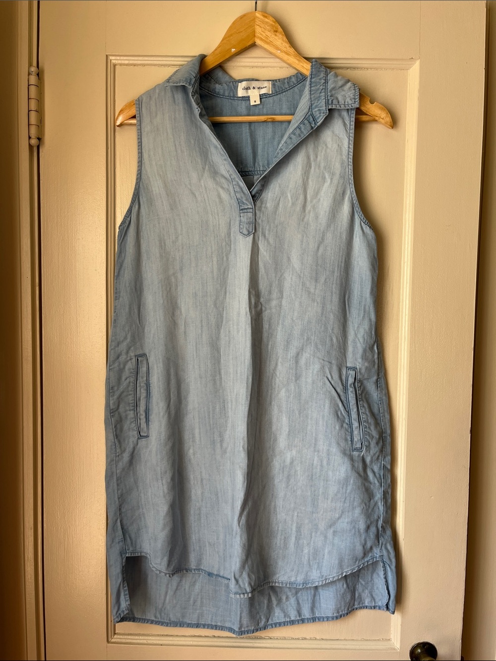 cloth & stone Light Blue Sleeveless Chambray Tunic Dress